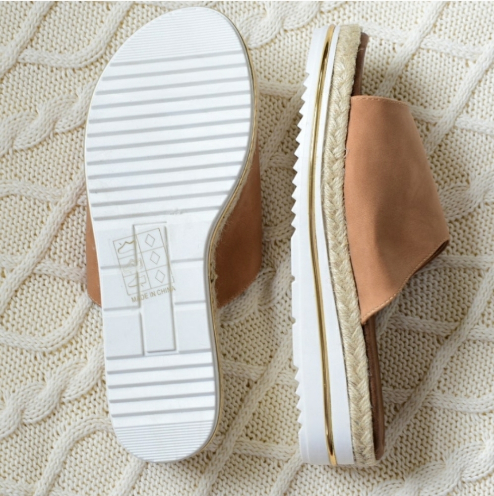 Flat sandals - Picture 5 of 8